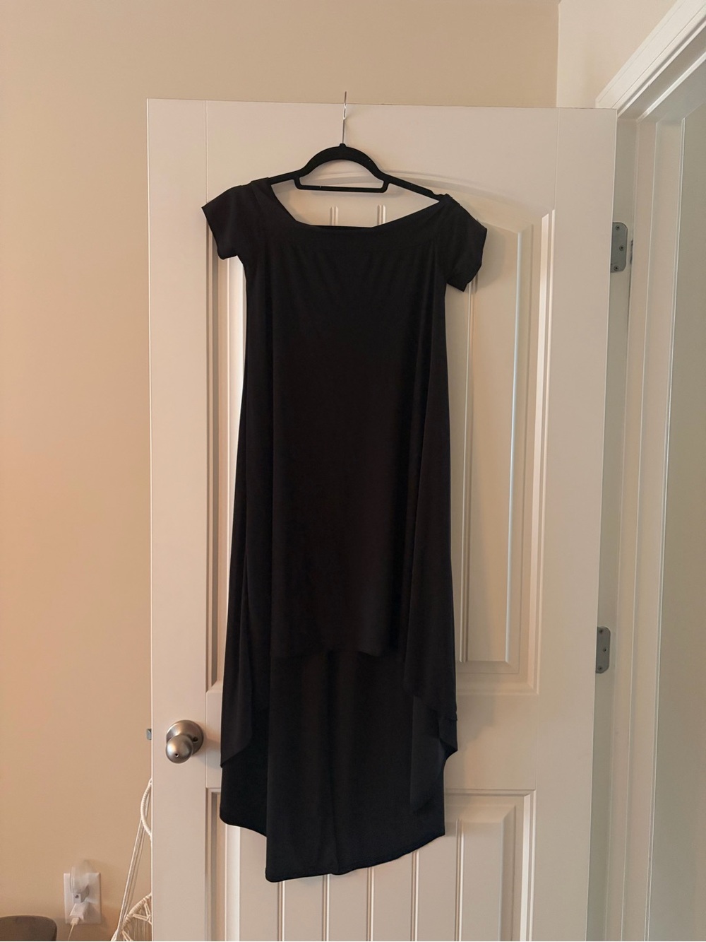 Women's Black High-Low Short Sleeve Dress